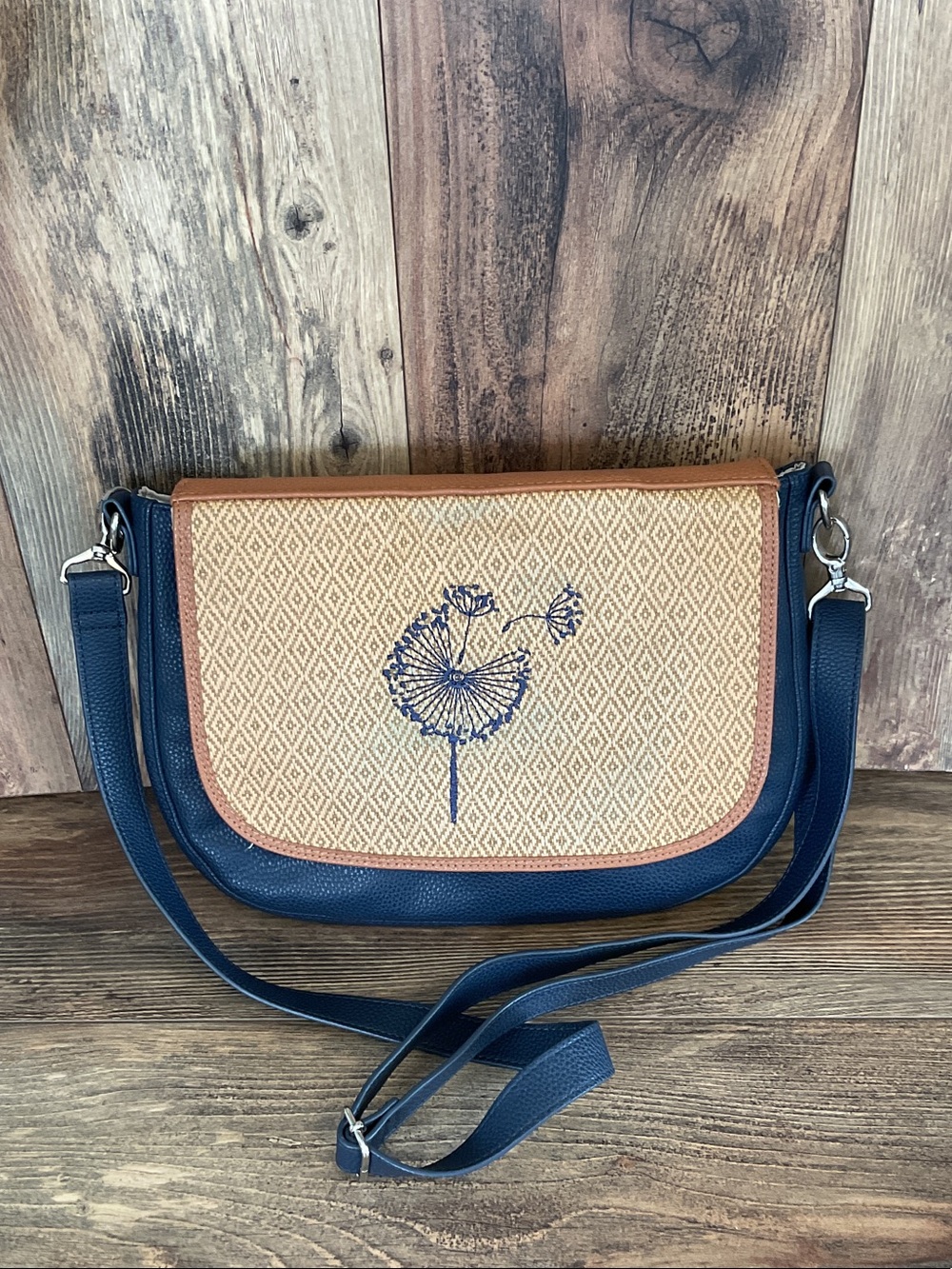 thirty one Dandelion Canvas Flap Crossbody Bag      173J